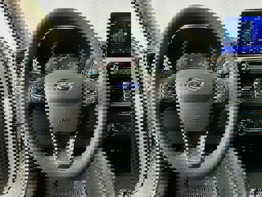 Certified 2020 Ford Escape SE image 19