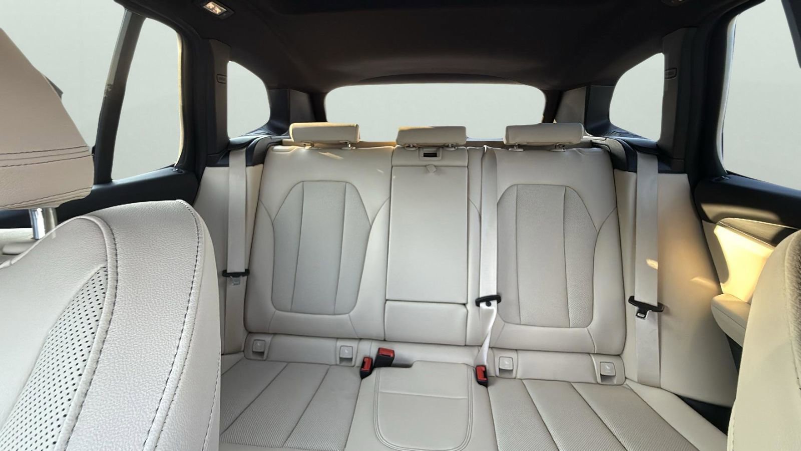 Used 2022 BMW X3 sDrive30i w/ Premium Package 2 image 26