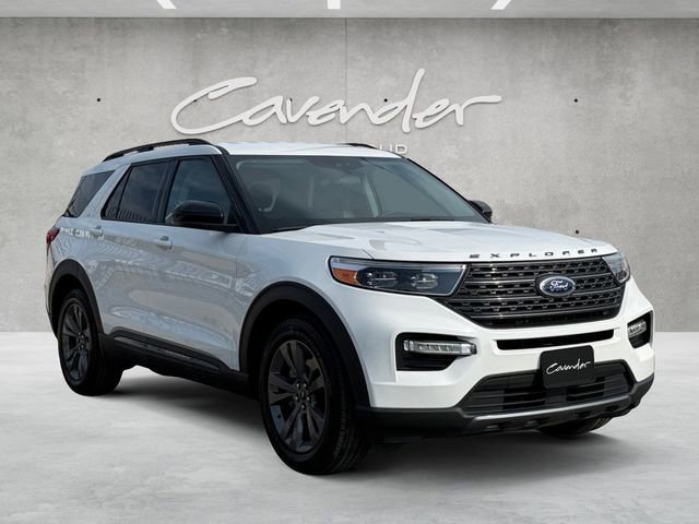 Certified 2023 Ford Explorer XLT w/ Equipment Group 202A image 7