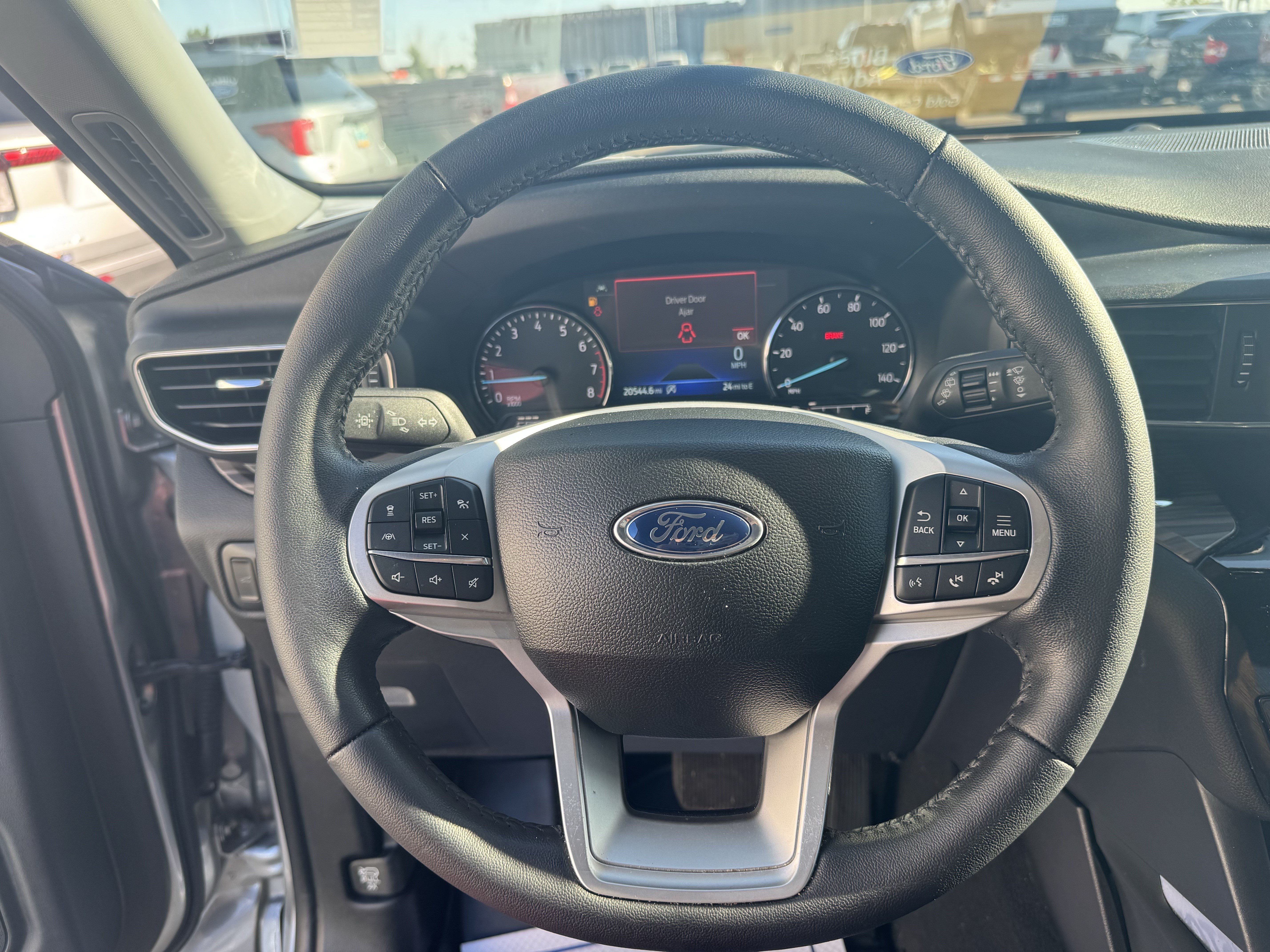 Certified 2024 Ford Explorer Limited w/ Limited Technology Package AWD/4WD image 10