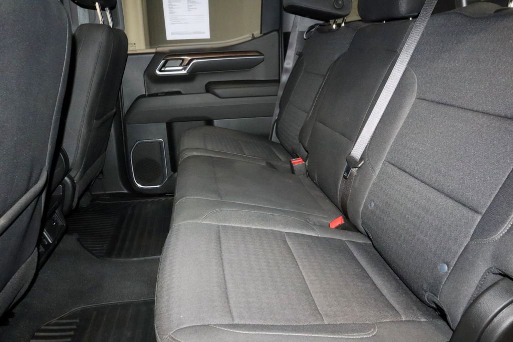 Used 2023 Chevrolet Silverado 1500 LT AWD/4WD image 22
