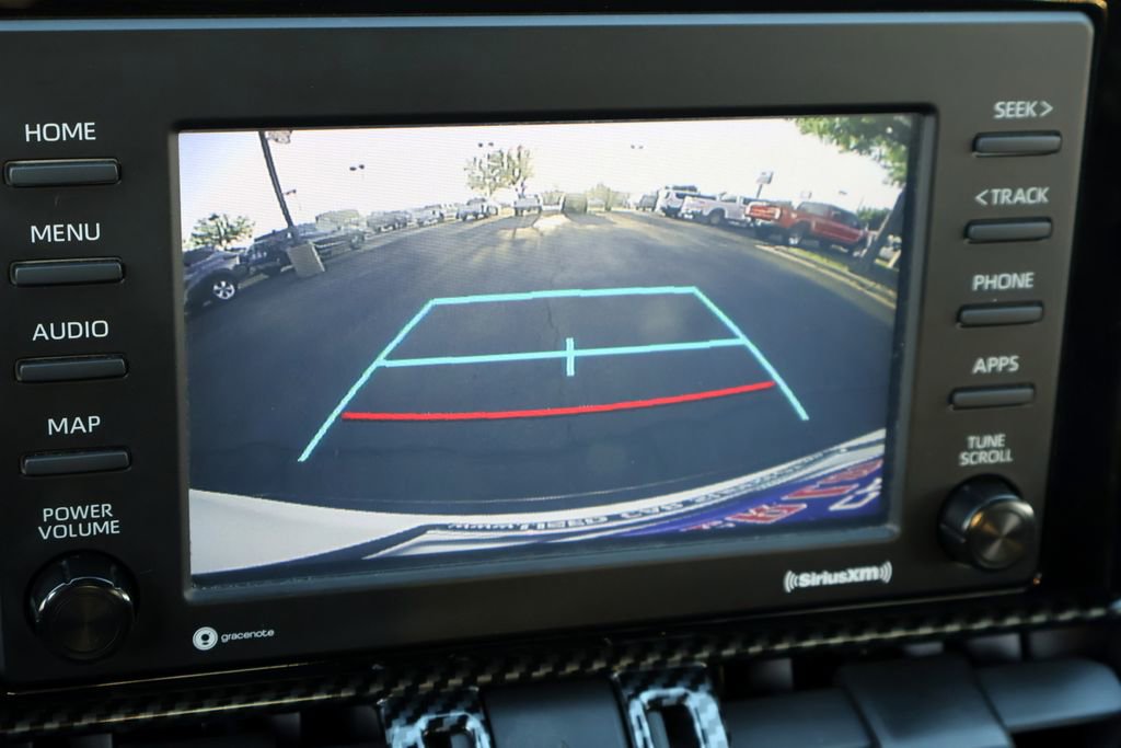 Used 2021 Toyota RAV4 LE FWD image 5