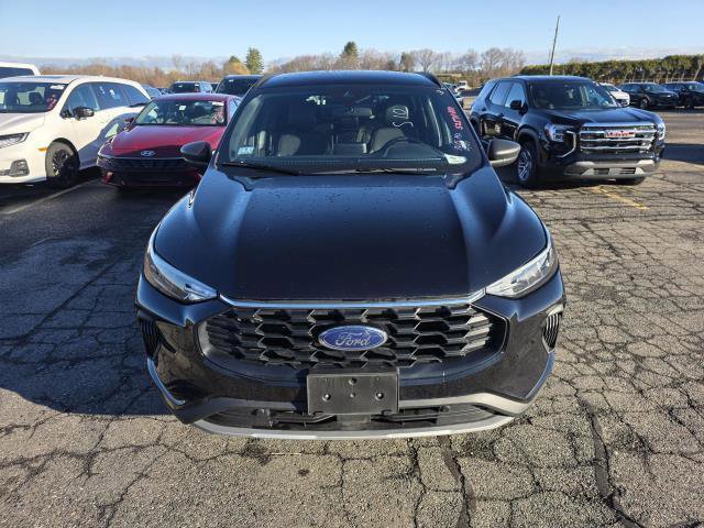 Certified 2025 Ford Escape ST-Line image 6