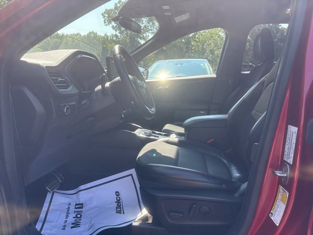 Certified 2023 Ford Escape ST-Line Select w/ Tech Pack #2 AWD/4WD image 17