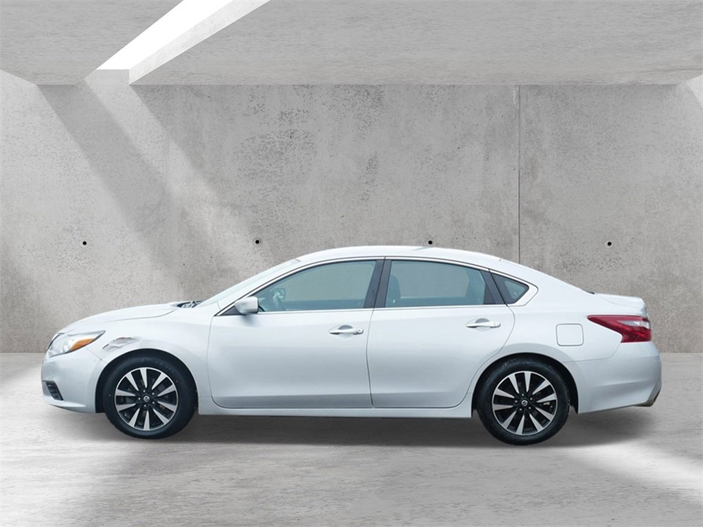 Used 2018 Nissan Altima 2.5 SV image 5