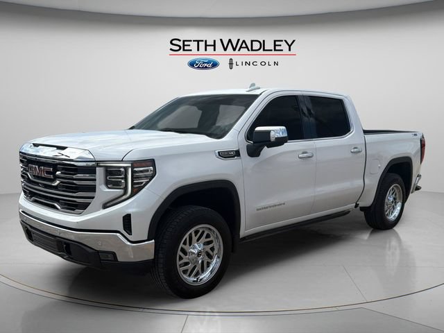 Used 2024 GMC Sierra 1500 SLT w/ SLT Premium Plus Package AWD/4WD image 3