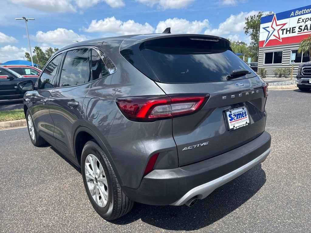 Certified 2024 Ford Escape Active FWD image 2