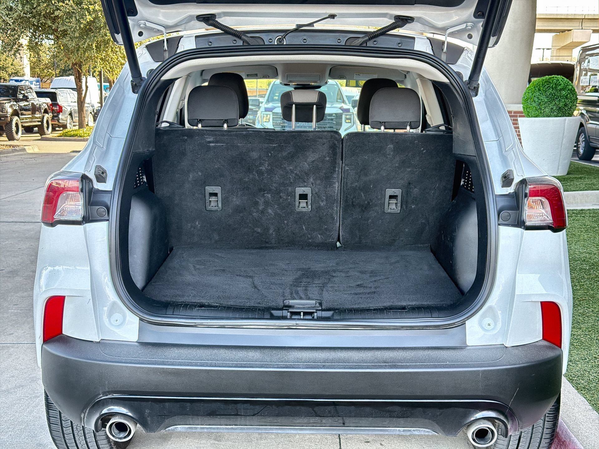 Certified 2022 Ford Escape SE w/ SE Sport Appearance Package FWD image 22
