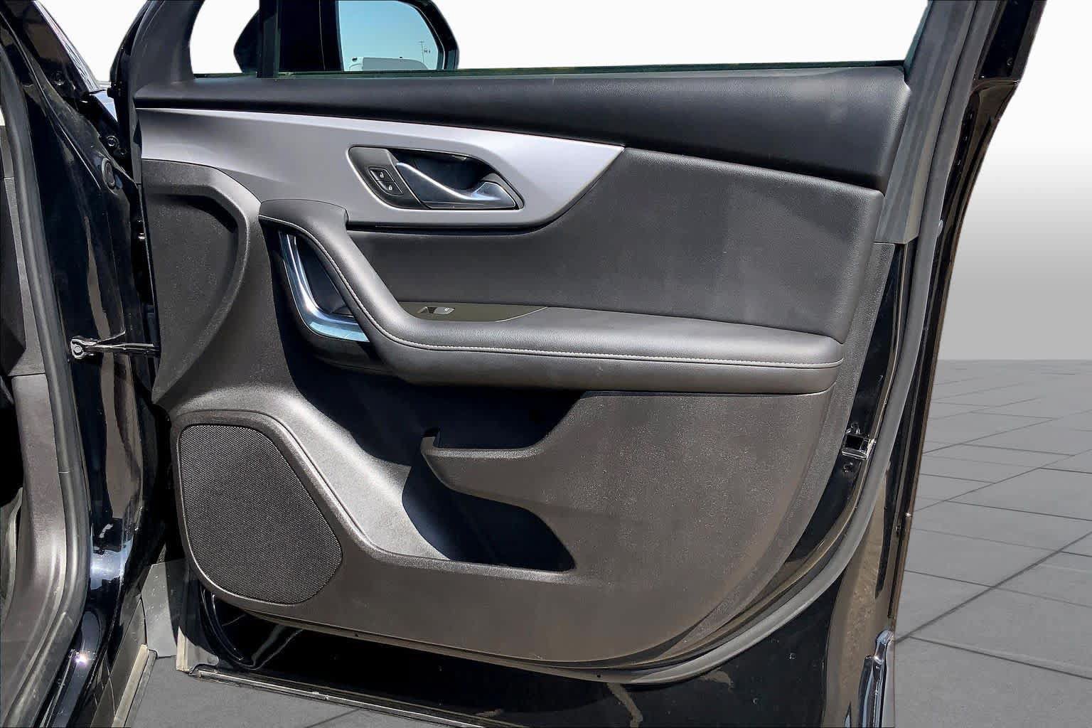 Used 2024 Chevrolet Blazer LT w/ Convenience Package FWD image 23