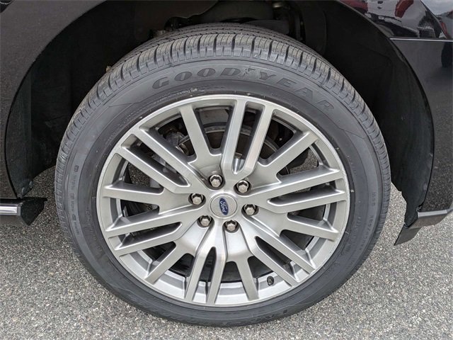 Certified 2022 Ford Expedition Max Limited image 11