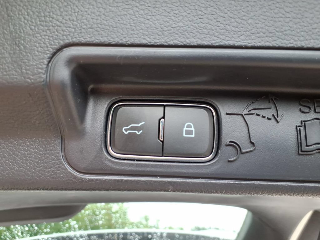 Certified 2024 Ford Explorer XLT AWD/4WD image 15