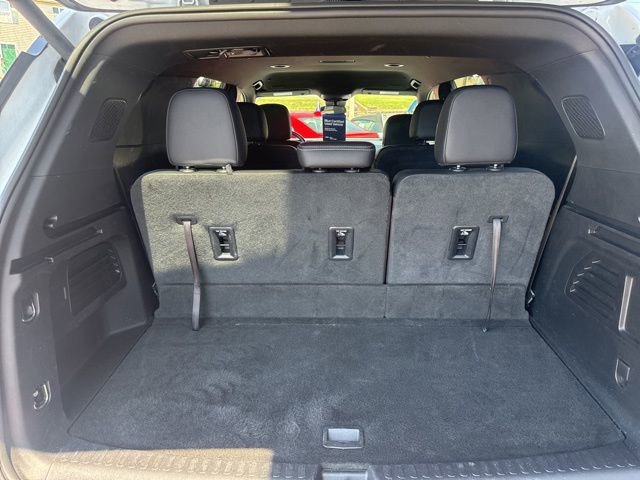 Used 2025 Chevrolet Traverse LT AWD/4WD image 40