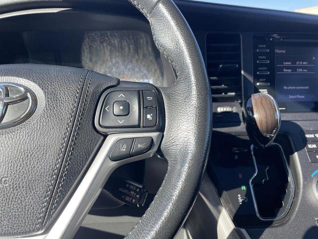 Used 2020 Toyota Sienna XLE image 14