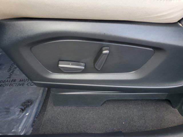 Certified 2024 Ford Explorer 2WD image 16