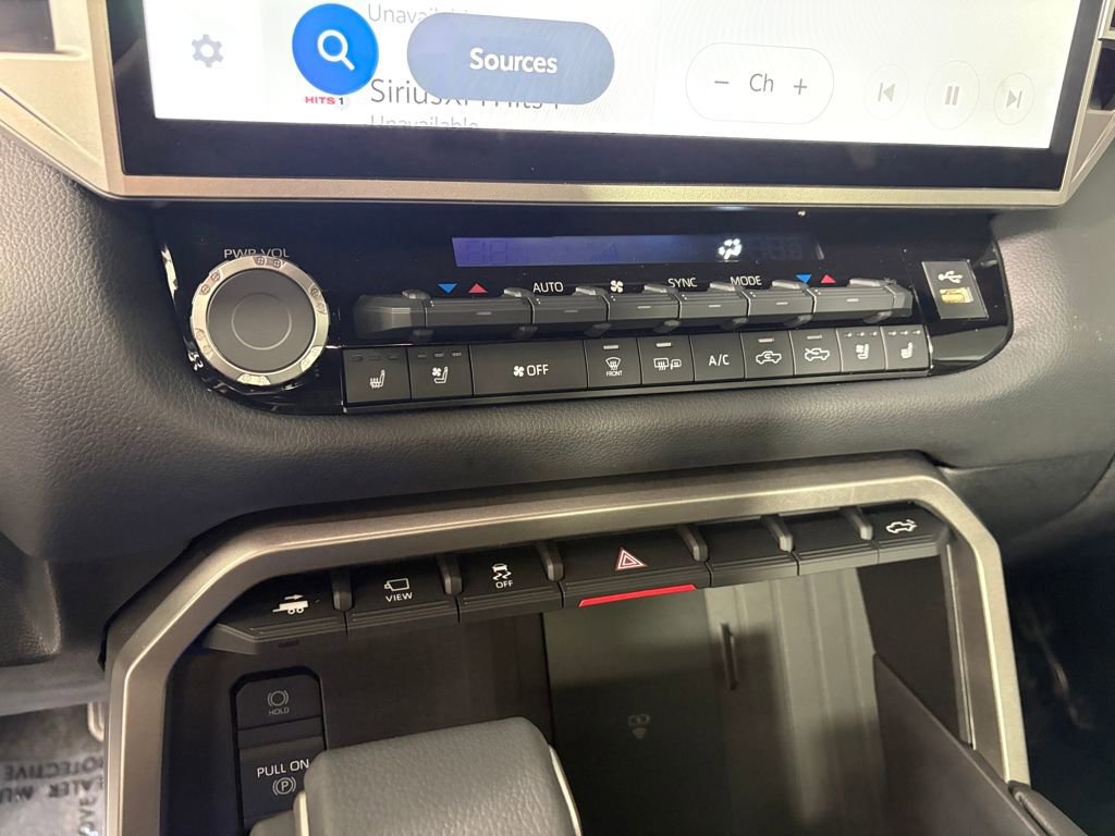 Used 2025 Toyota Tundra Limited image 20