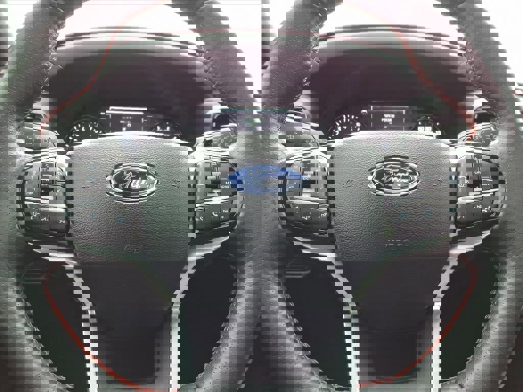 Certified 2022 Ford Explorer ST-Line w/ Class IV Trailer Tow Package image 22