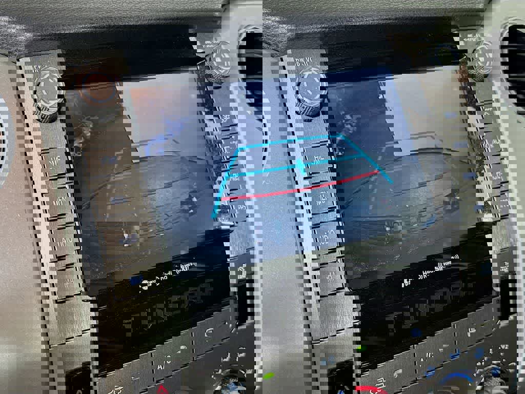 Used 2020 Toyota Tundra image 25