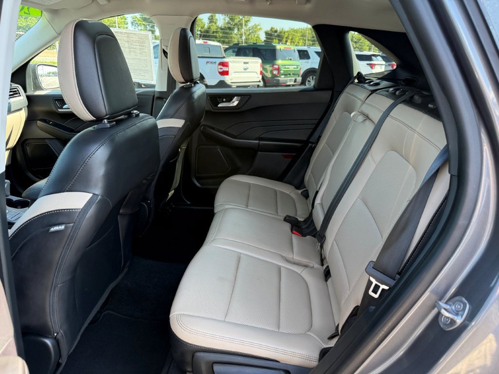 Certified 2021 Ford Escape SEL AWD/4WD image 17