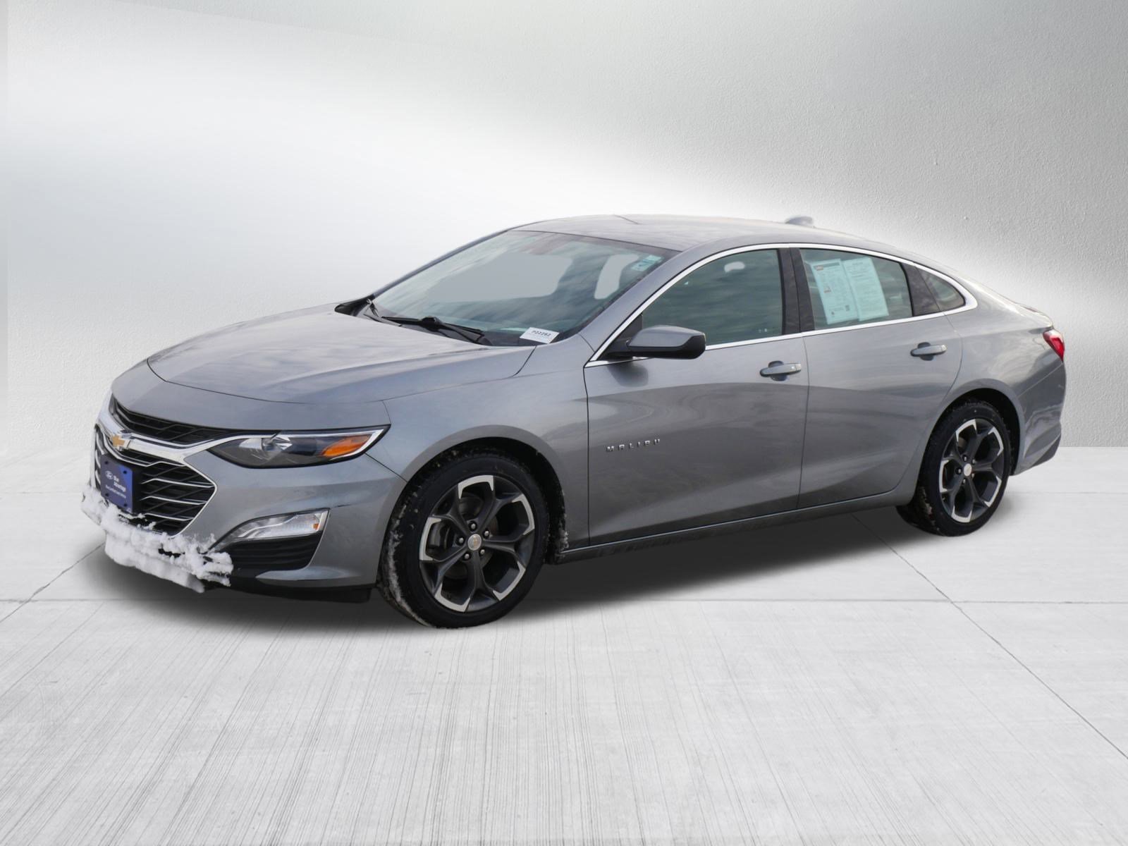 Used 2024 Chevrolet Malibu LT image 3