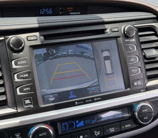 Used 2019 Toyota Highlander Limited Platinum AWD/4WD image 30