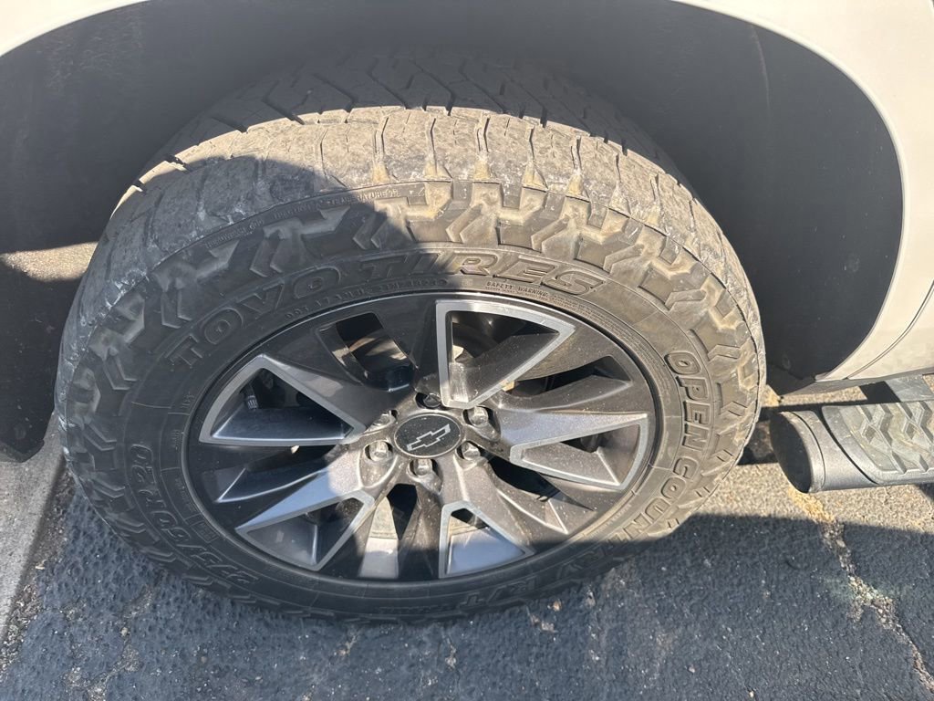 Used 2021 Chevrolet Tahoe Z71 w/ Rear Media and Nav Package image 13