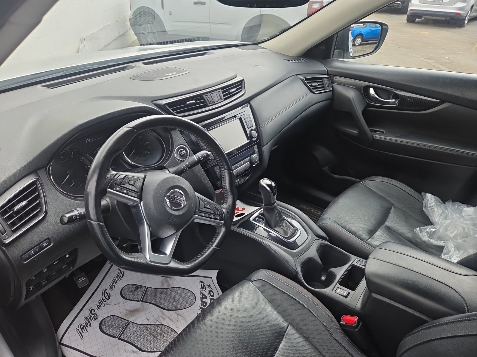 Used 2018 Nissan Rogue SL AWD/4WD image 12