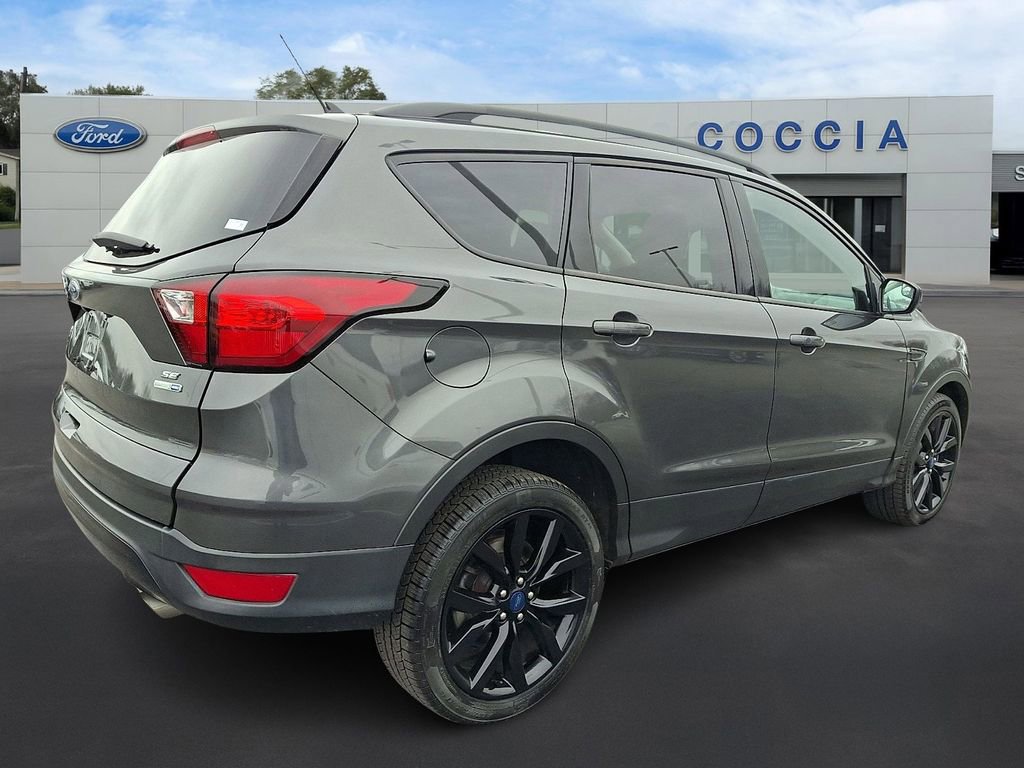 Certified 2019 Ford Escape SE image 5