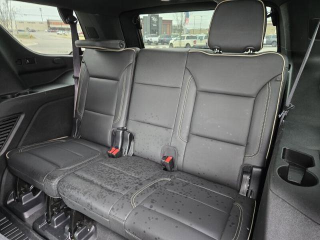 Used 2021 GMC Yukon SLT w/ SLT Premium Package image 15