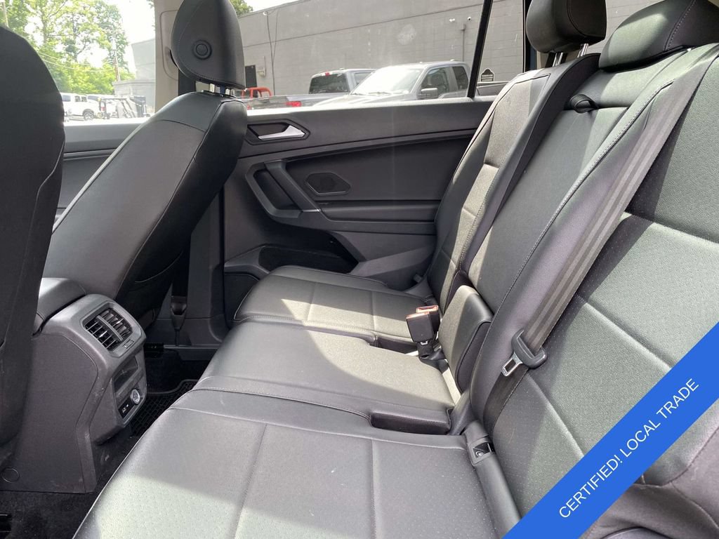 Used 2020 Volkswagen Tiguan SE AWD/4WD image 11