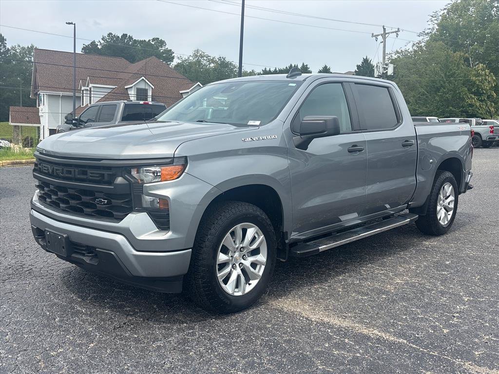 Used 2024 Chevrolet Silverado 1500 Custom AWD/4WD image 3