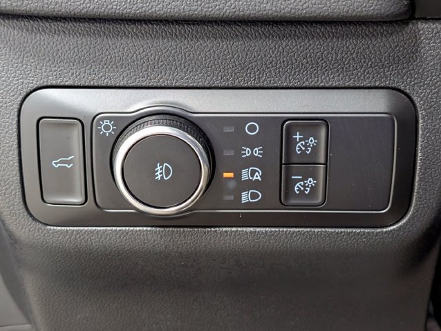 Certified 2025 Ford Escape ST-Line Select AWD/4WD image 10