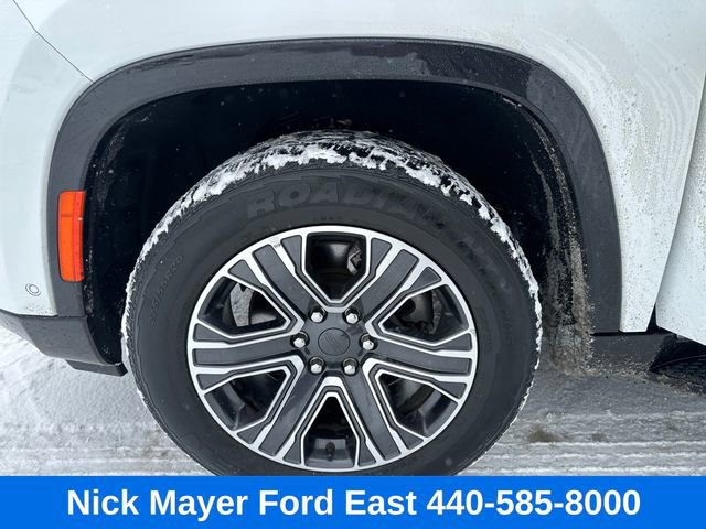 Used 2024 Jeep Wagoneer Series II AWD/4WD image 24