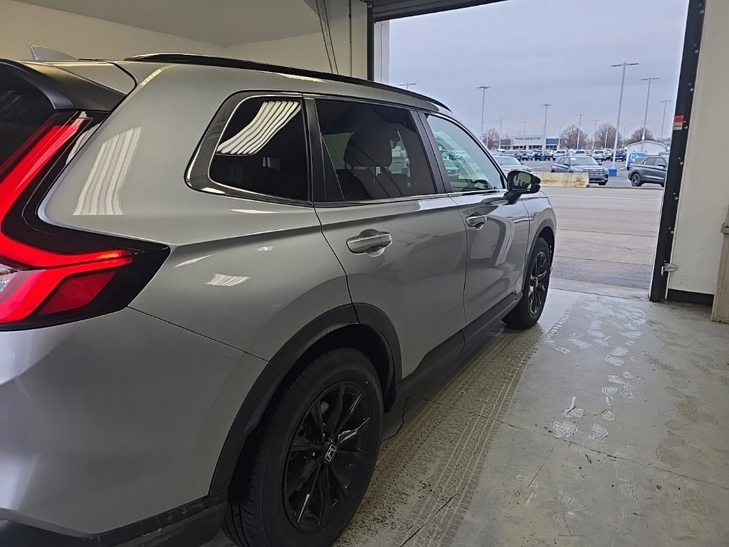 Used 2024 Honda CR-V Sport image 3
