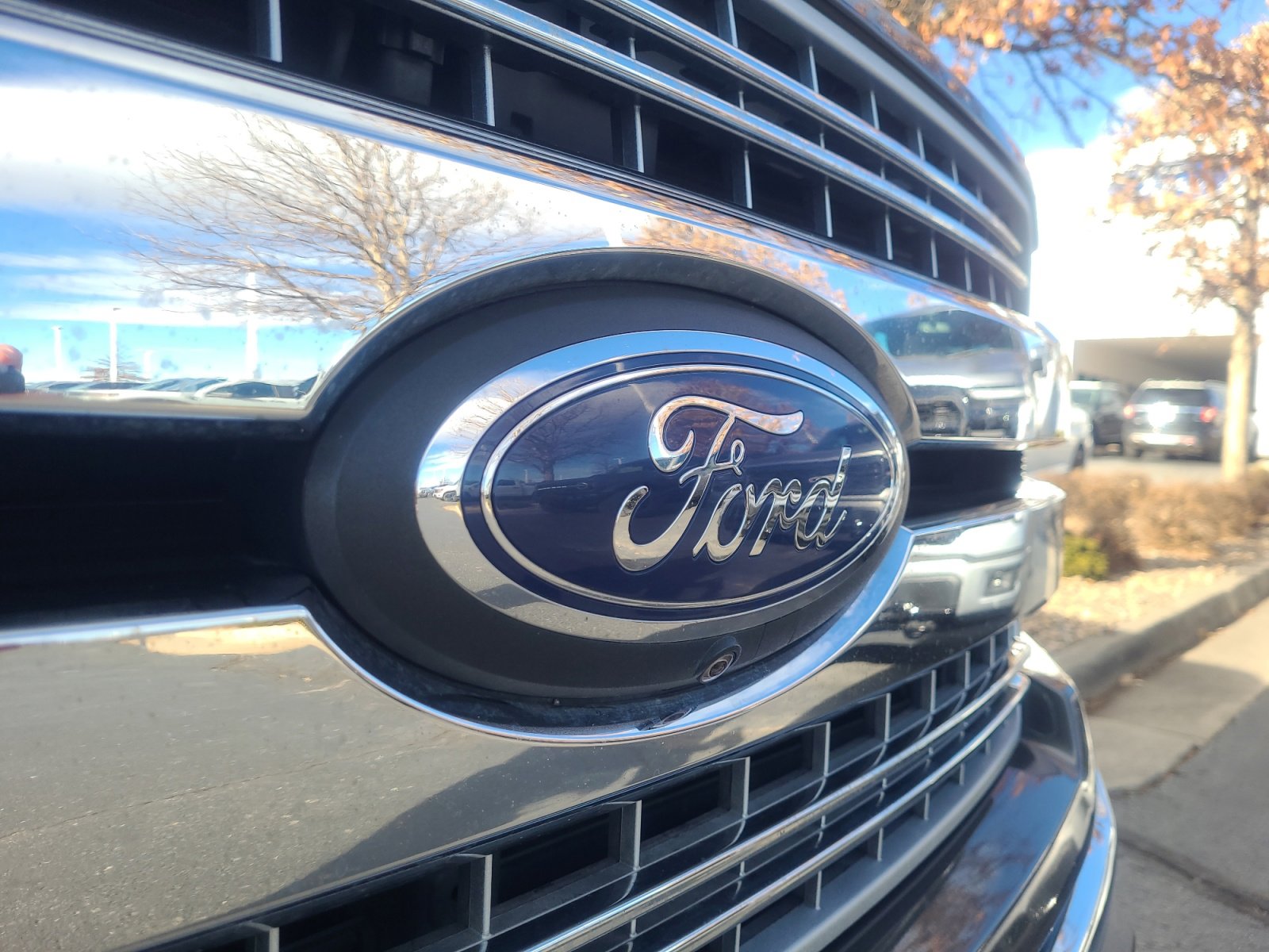 Certified 2020 Ford F150 Lariat w/ Equipment Group 502A Luxury image 23