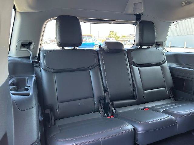 Certified 2025 Ford Expedition Active AWD/4WD image 22