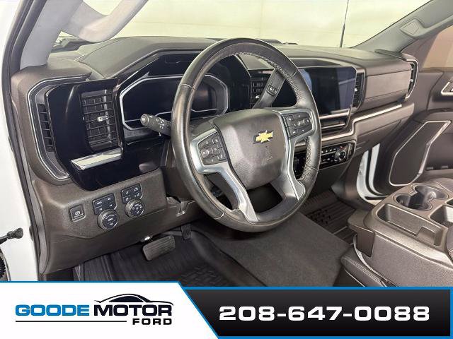 Used 2024 Chevrolet Silverado 3500 LTZ AWD/4WD image 9