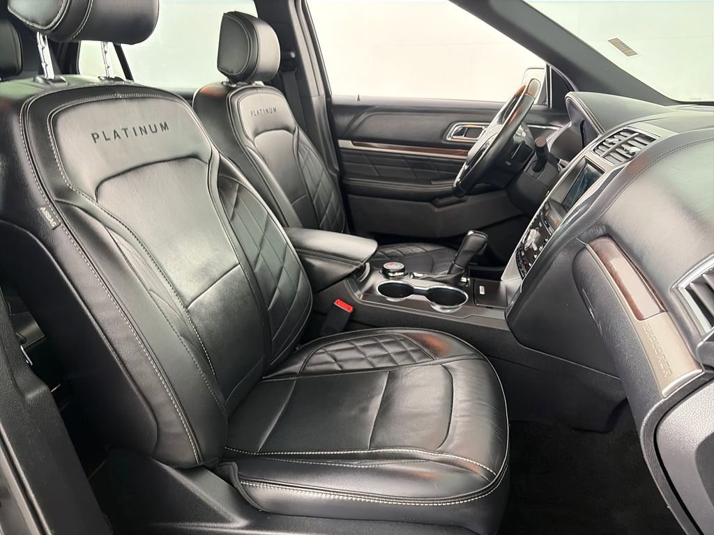 Certified 2017 Ford Explorer Platinum AWD/4WD image 32