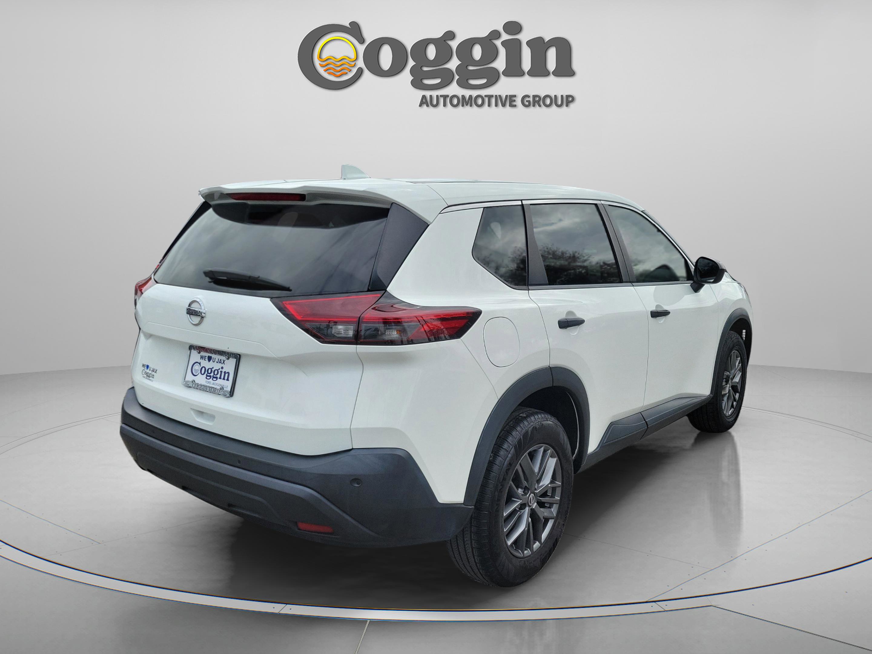 Used 2021 Nissan Rogue S image 3