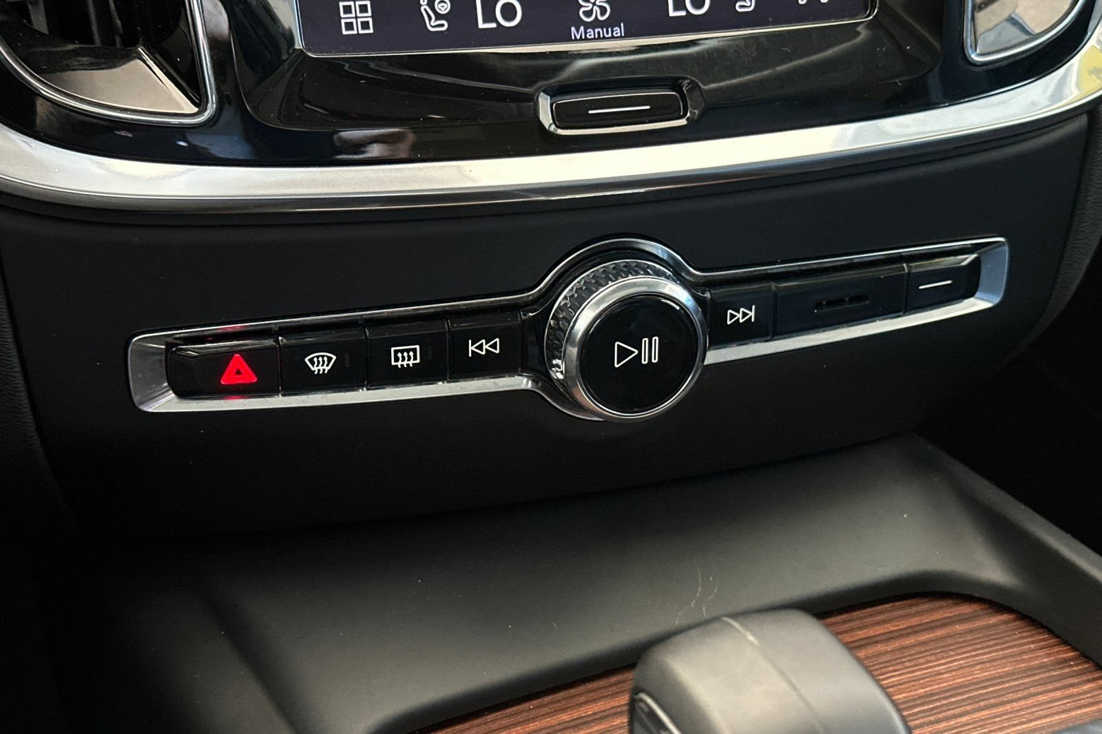 Used 2024 Volvo S60 B5 Plus AWD/4WD image 19