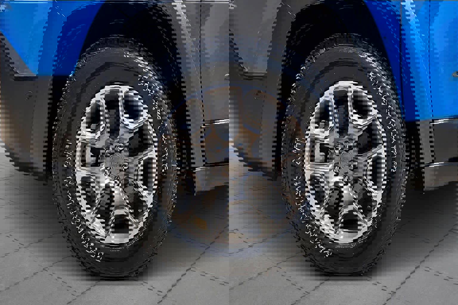 Used 2021 Jeep Cherokee Trailhawk w/ Technology Group image 12