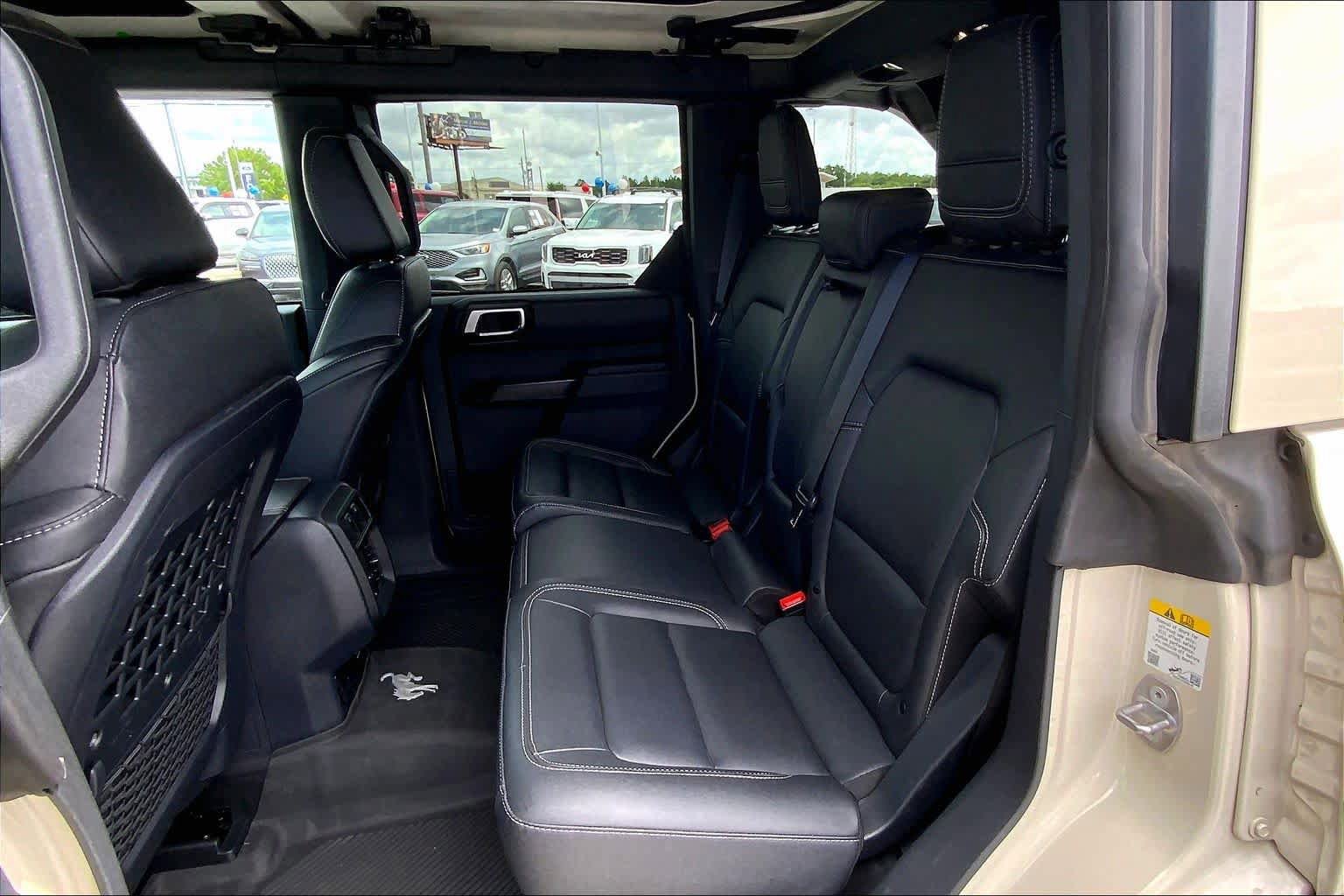 Certified 2025 Ford Bronco Badlands AWD/4WD image 21