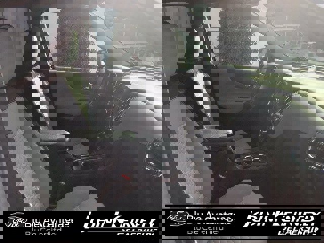 Used 2020 Chevrolet Equinox LT image 18