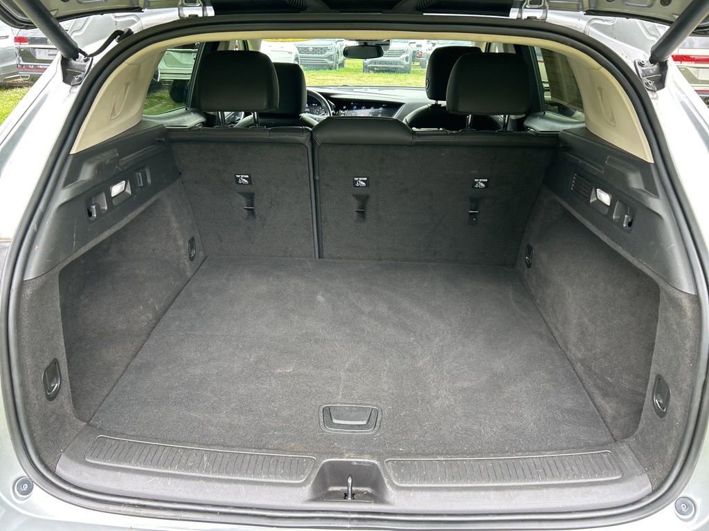 Used 2023 Buick Envision Essence FWD image 45