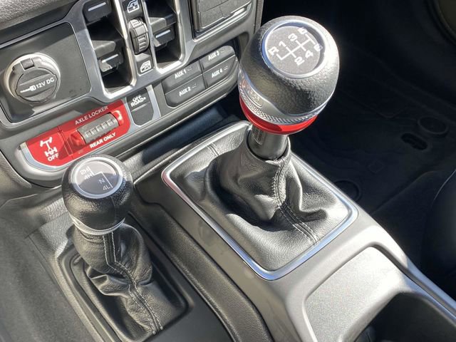 Used 2025 Jeep Wrangler Willys image 27