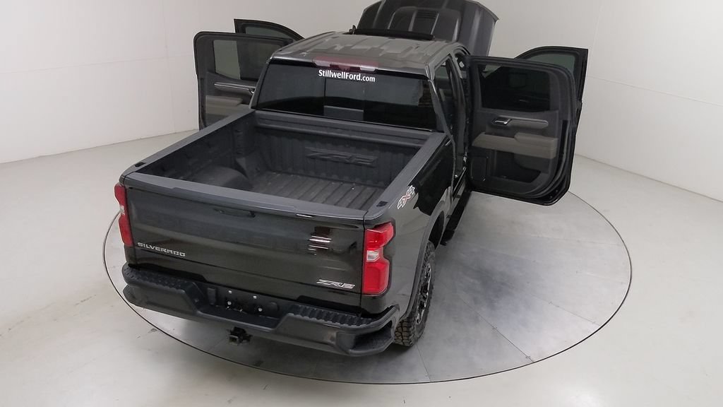 Used 2023 Chevrolet Silverado 1500 ZR2 w/ Technology Package AWD/4WD image 53