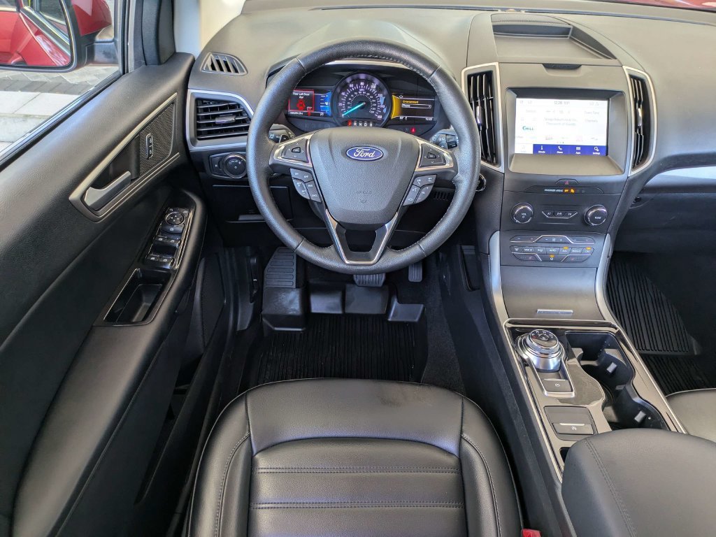 Certified 2020 Ford Edge SEL w/ Cold Weather Package AWD/4WD image 16