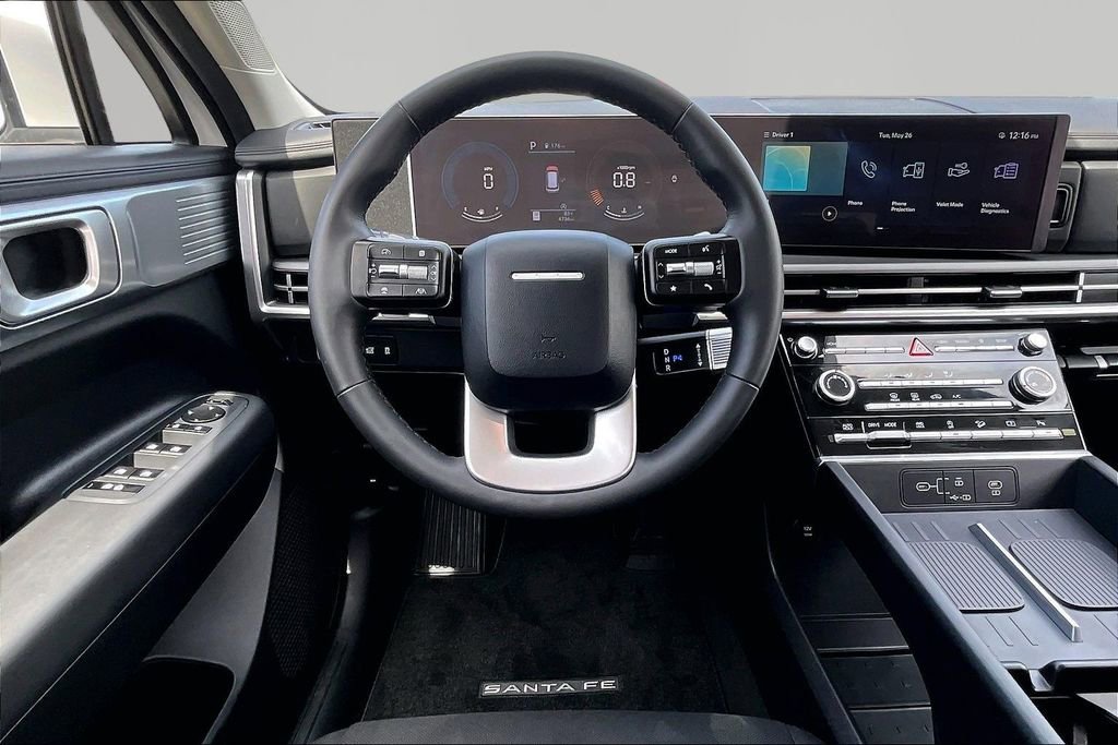 Used 2025 Hyundai Santa Fe SE AWD/4WD image 5