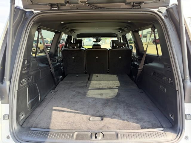 Used 2024 Jeep Wagoneer L Series II RWD image 9