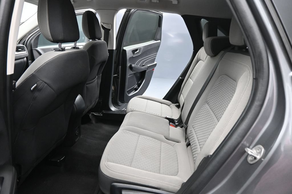 Certified 2022 Ford Escape SE FWD image 16