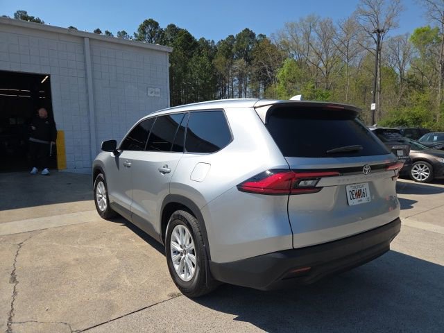 Used 2024 Toyota Grand Highlander XLE image 8